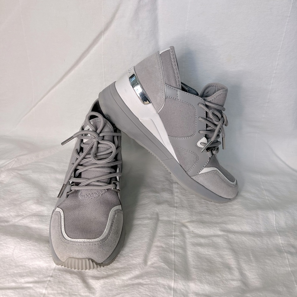 Michael Kors women’s Georgie Trainer Sneaker.  Wedge/platform style.  Size 6
